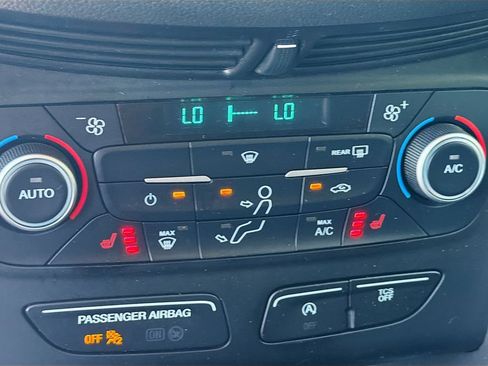 Used 2019 Ford Escape SEL AWD/4WD image 21