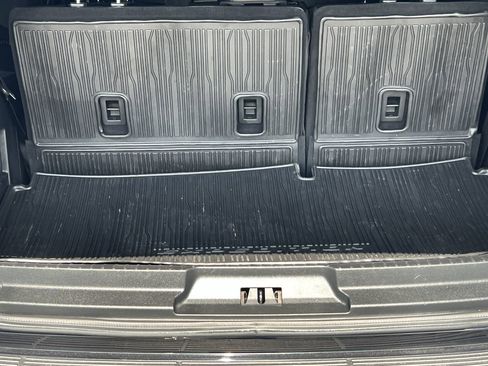 Used 2021 Ford Expedition XLT RWD image 7