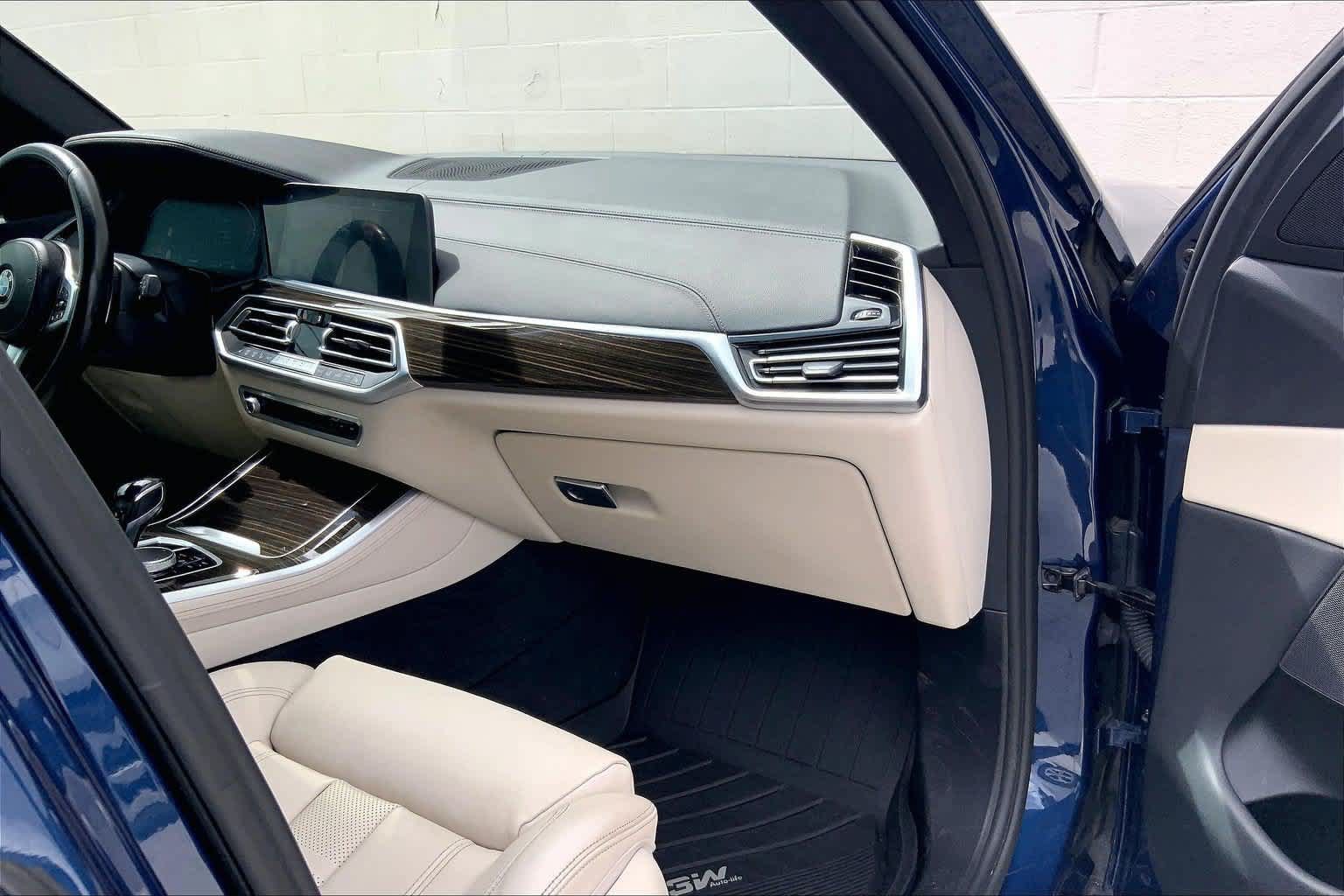 Used 2021 BMW X5 sDrive40i w/ M Sport Package RWD image 23