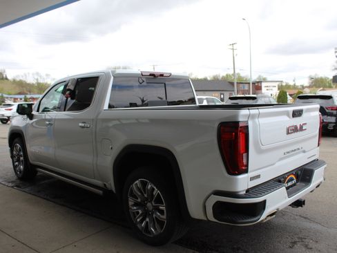 Used 2023 GMC Sierra 1500 Denali w/ Denali Reserve Package AWD/4WD image 8