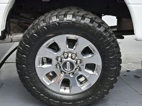 Used 2017 Ford F250 XL w/ Power Equipment Group AWD/4WD image 30
