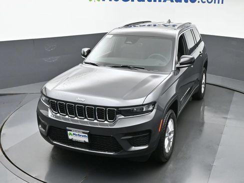 Used 2025 Jeep Grand Cherokee Laredo X w/ Luxury Tech Group I AWD/4WD image 31