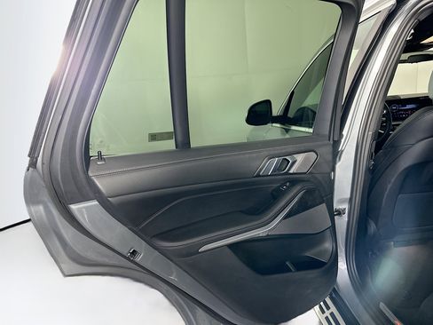 Used 2024 BMW X5 sDrive40i image 28