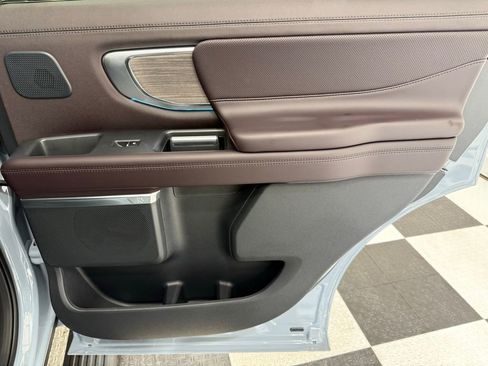 New 2025 Ford Expedition Platinum w/ Platinum Ultimate Package image 30