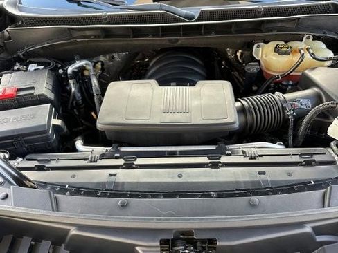 Certified 2022 Cadillac Escalade Sport w/ LPO, ONYX Package image 28