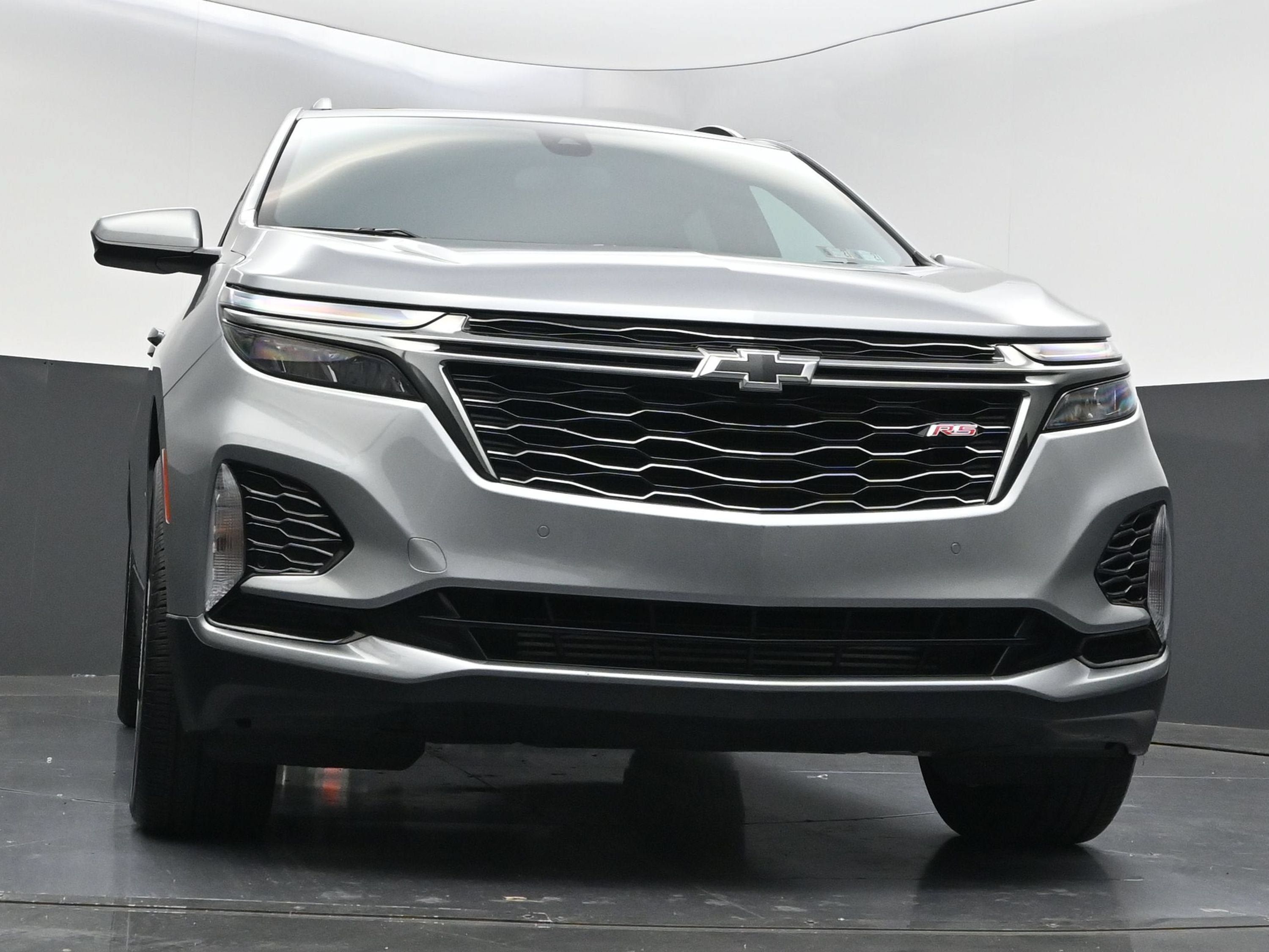 Certified 2023 Chevrolet Equinox RS FWD image 40