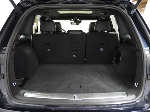 Used 2023 Jeep Grand Cherokee Overland image 7