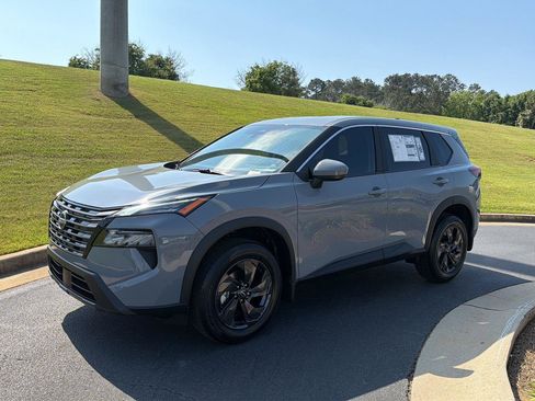 New 2026 Nissan Rogue SV FWD image 1