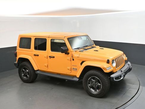 Used 2021 Jeep Wrangler Unlimited Sahara w/ Cold Weather Group image 39