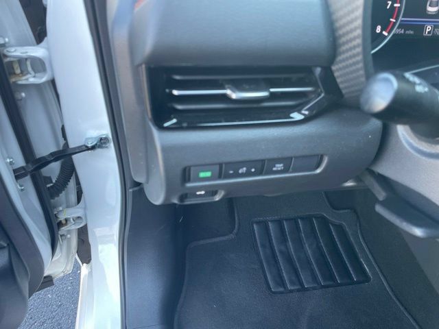 Used 2024 Nissan Sentra SR FWD image 26