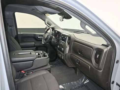 Used 2025 Chevrolet Silverado 1500 Custom RWD image 10