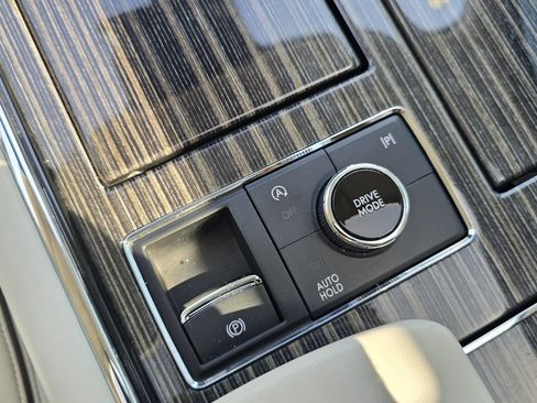 Used 2023 Lincoln Navigator Black Label AWD/4WD image 8