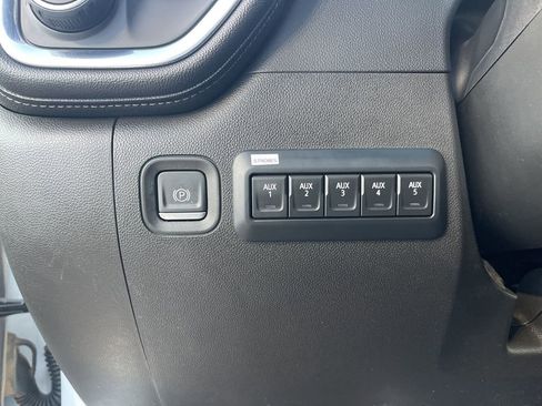 Used 2023 Chevrolet Silverado 3500 LT w/ Convenience Package image 27