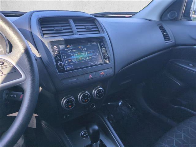 Used 2025 Mitsubishi Outlander Sport AWD image 14