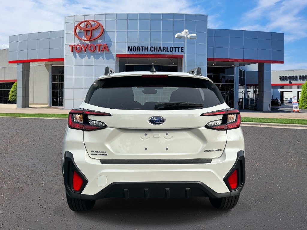 Used 2025 Subaru Crosstrek 2.5i Premium AWD/4WD image 7