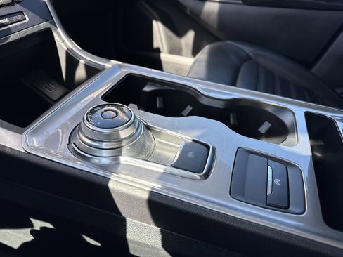 Used 2023 Ford Edge SEL image 22