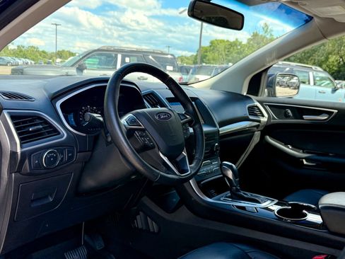 Used 2017 Ford Edge SEL w/ Equipment Group 201A AWD/4WD image 14