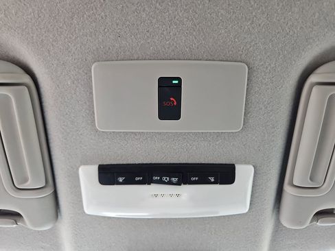 Used 2024 Nissan Kicks SV image 20