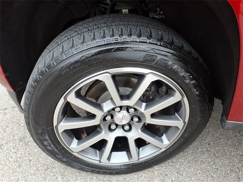 Used 2022 GMC Canyon Denali image 22