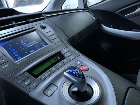 Used 2012 Toyota Prius Three image 29