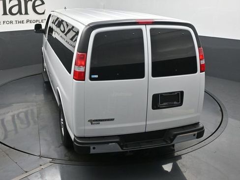 New 2025 Chevrolet Express 3500 LT w/ LT Preferred Equipment Group RWD image 36