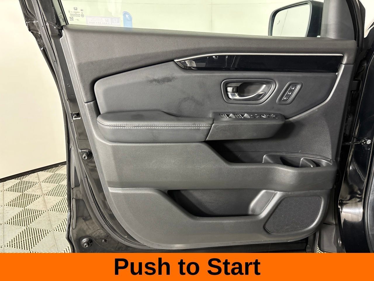 Used 2024 Honda Pilot Touring image 10