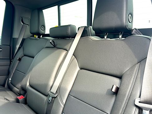 New 2025 GMC Sierra 2500 SLT w/ Texas SLT Premium Package image 19