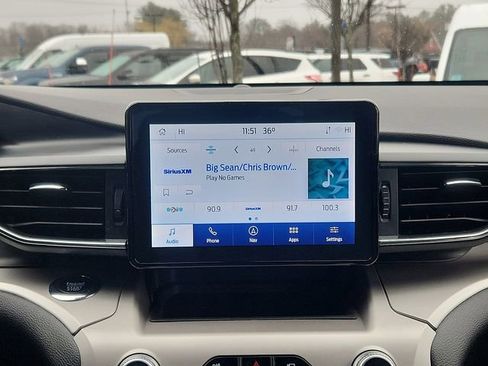 Certified 2023 Ford Explorer XLT w/ Equipment Group 202A AWD/4WD image 17