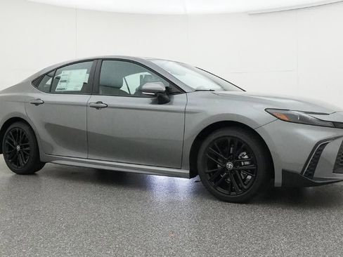 New 2026 Toyota Camry SE FWD image 28