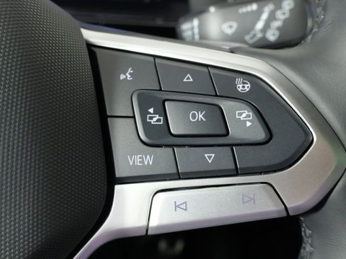 Used 2025 Volkswagen Atlas Cross Sport SEL Premium R-Line image 37