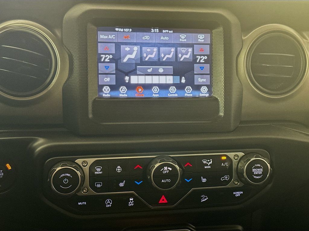 Used 2018 Jeep Wrangler Unlimited Sport S AWD/4WD image 16