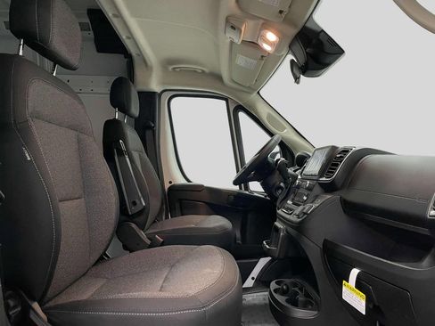 New 2025 RAM ProMaster 3500 w/ Quick Order Package 22G SLT image 16