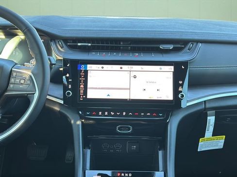 New 2026 Jeep Grand Cherokee Limited image 23