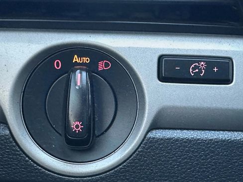 Used 2020 Volkswagen Passat 2.0T SE image 24