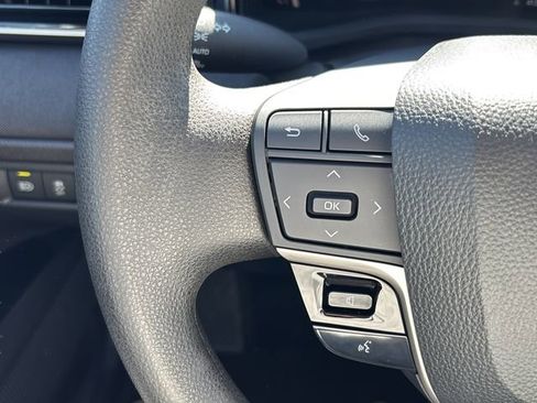 Used 2025 Toyota Camry LE image 23