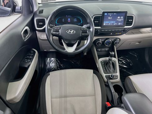Used 2023 Hyundai Venue SEL FWD image 20