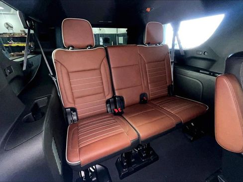 Used 2024 GMC Yukon XL Denali Ultimate image 40