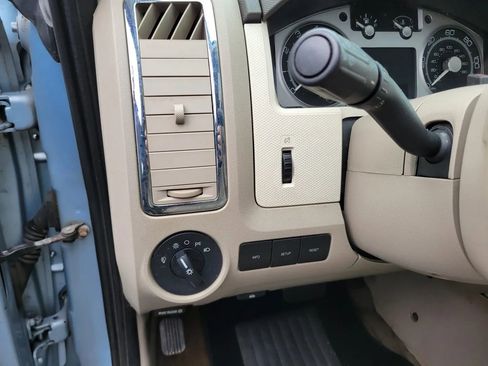 Used 2008 Mercury Mariner Premier FWD image 27