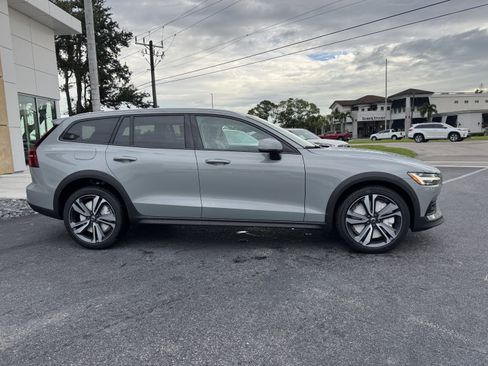 New 2026 Volvo V60 B5 Cross Country Plus w/ Protection Package Premier image 2