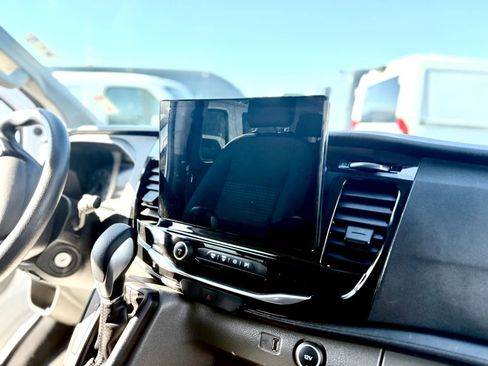 Used 2023 Ford Transit 350 XLT image 6