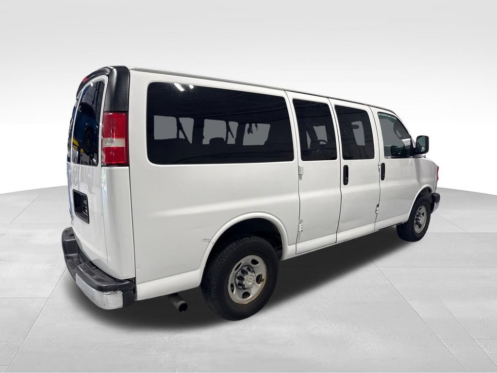 Used 2016 Chevrolet Express 2500 LT w/ LT Preferred Equipment Group RWD image 44