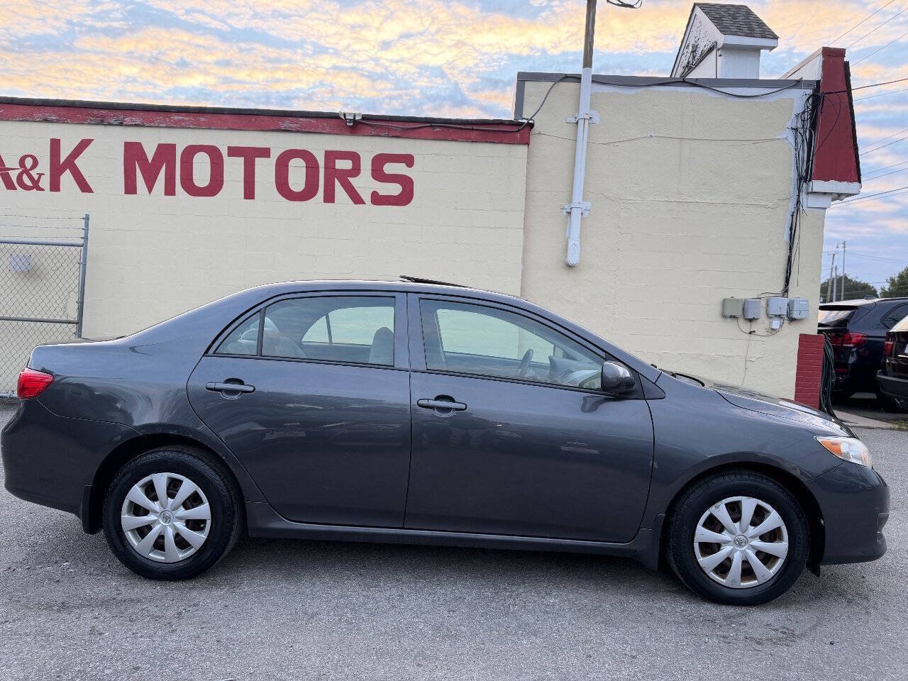 Used 2009 Toyota Corolla LE FWD image 9