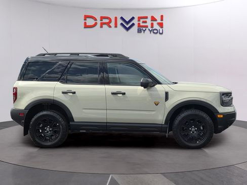 Used 2025 Ford Bronco Sport Badlands AWD/4WD image 6