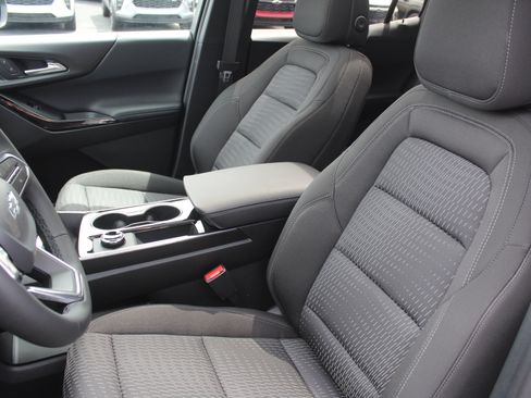 New 2026 Chevrolet Equinox LT w/ Midnight Edition FWD image 9