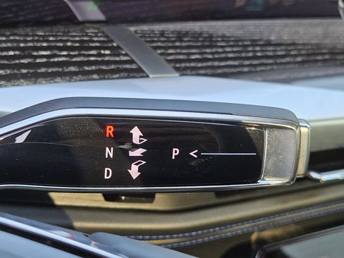 New 2025 Cadillac Escalade IQ Sport 1 w/ Smart Trailering package image 31