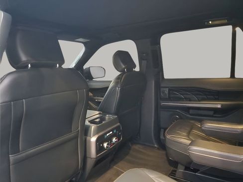 Used 2023 Ford Expedition Max Platinum image 18