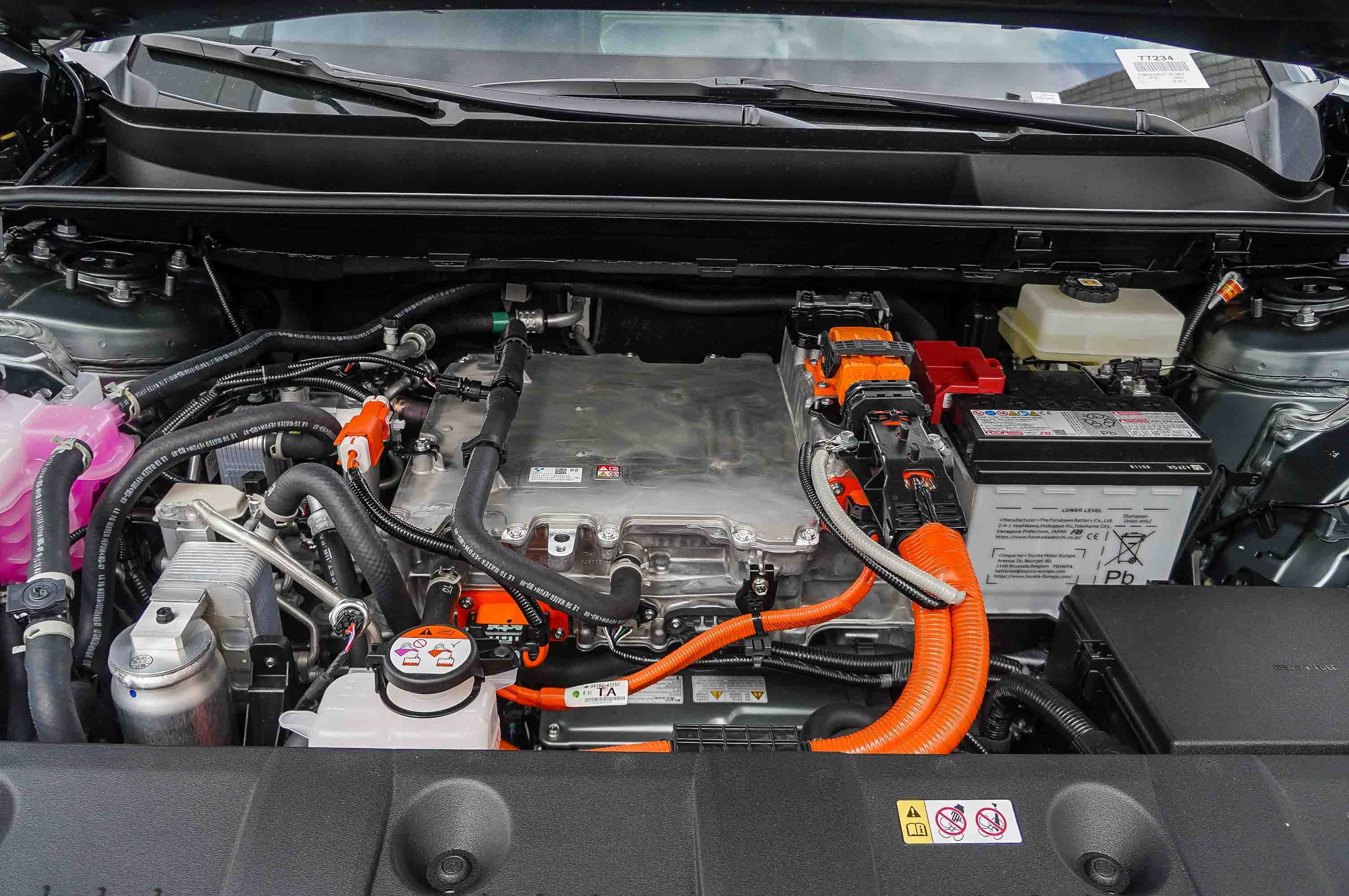 New 2026 Toyota C-HR AWD/4WD image 13