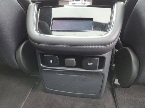 Used 2024 Lincoln Navigator Premiere image 19