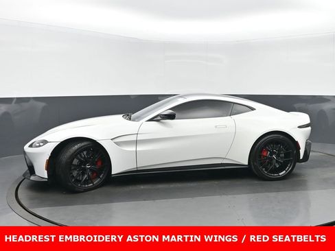 Used 2021 Aston Martin V8 Vantage Coupe image 6