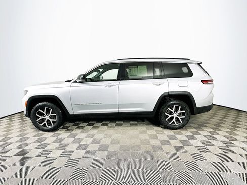 Certified 2024 Jeep Grand Cherokee L Limited w/ Luxury Tech Group II image 7